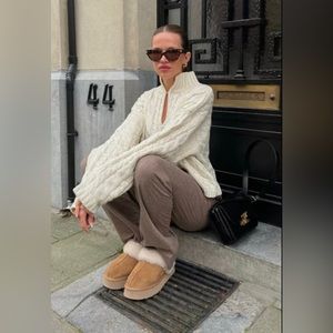 🎁 UGG Women's Disquette Slipper